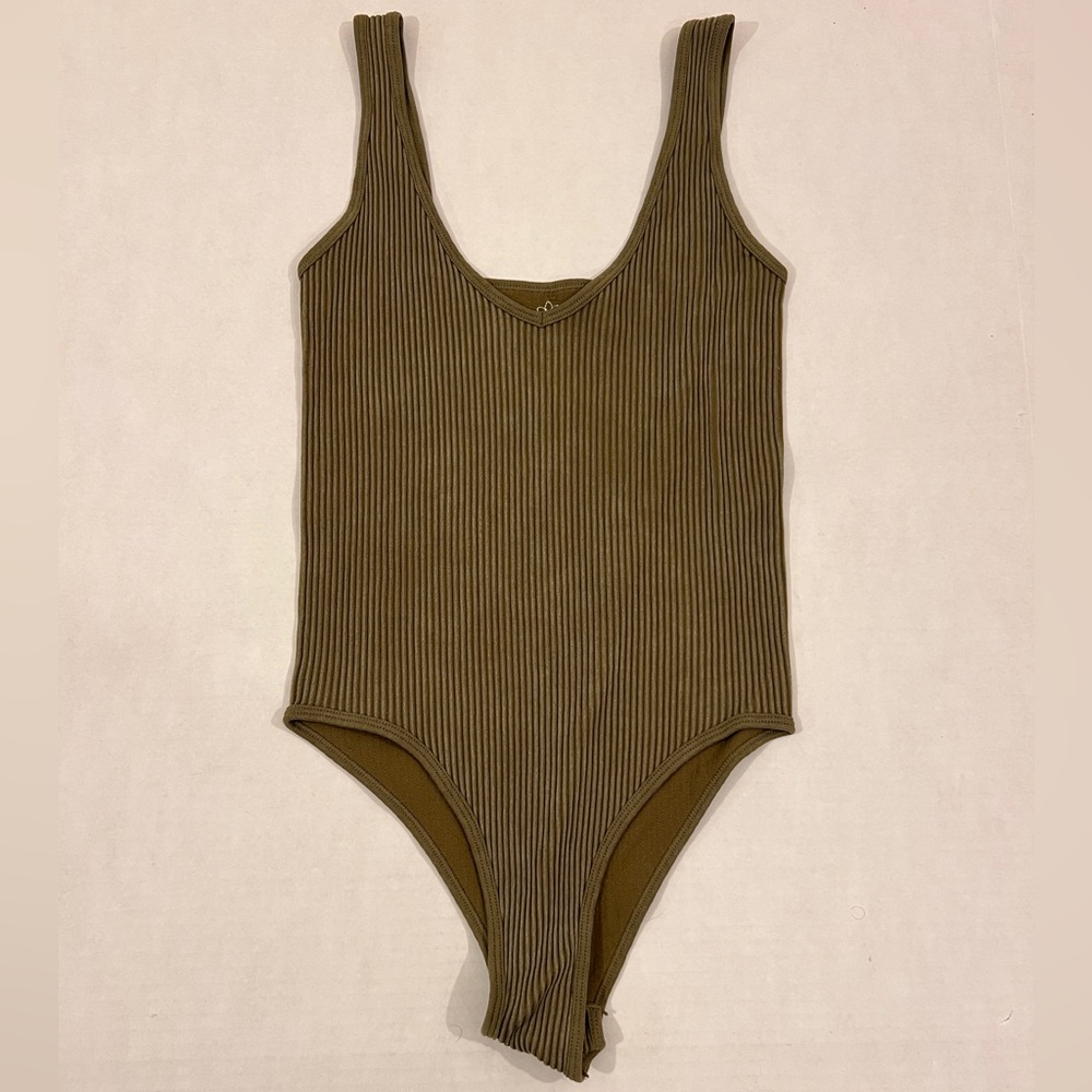 Aura Women’s Green Ribbed Bodysuit Top